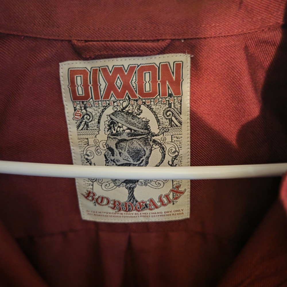 DIXXON Bourdeaux Mens Small Flannel